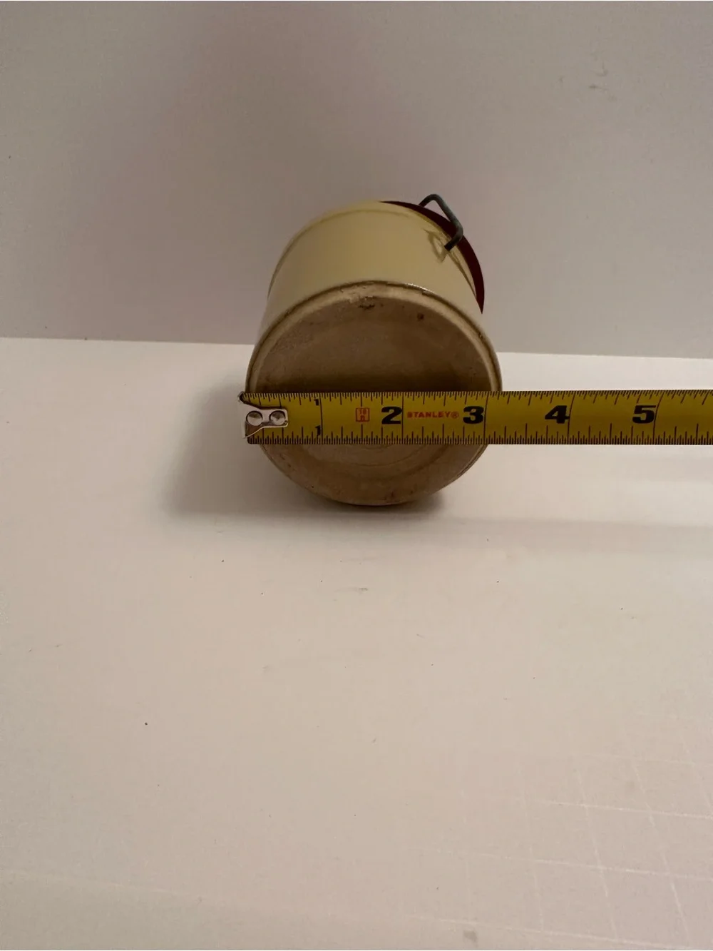 Vtg Cream Color Glazed Stoneware Crock w/ Wire Bail Locking Lid And Rubber Seal